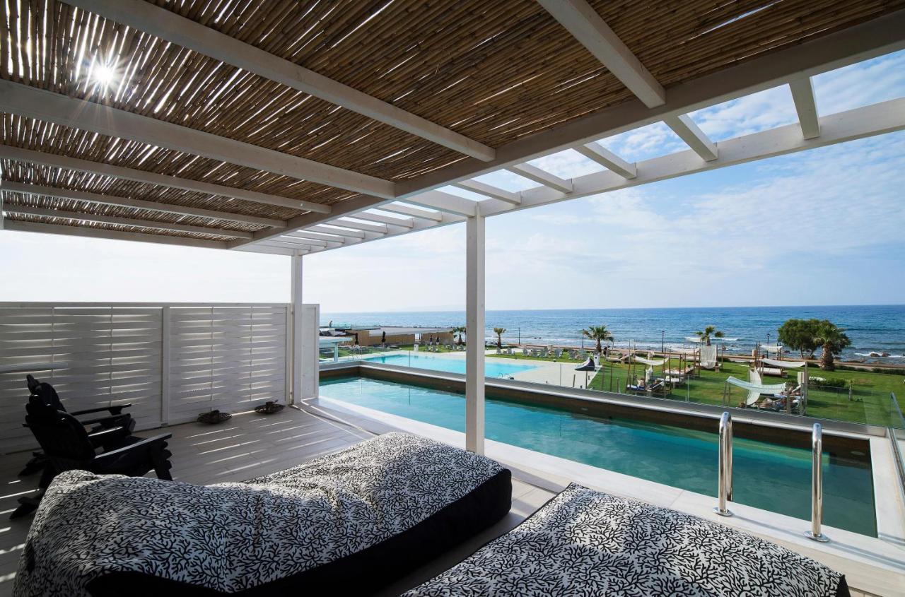 Suite with Sea View - Sharing Pool
