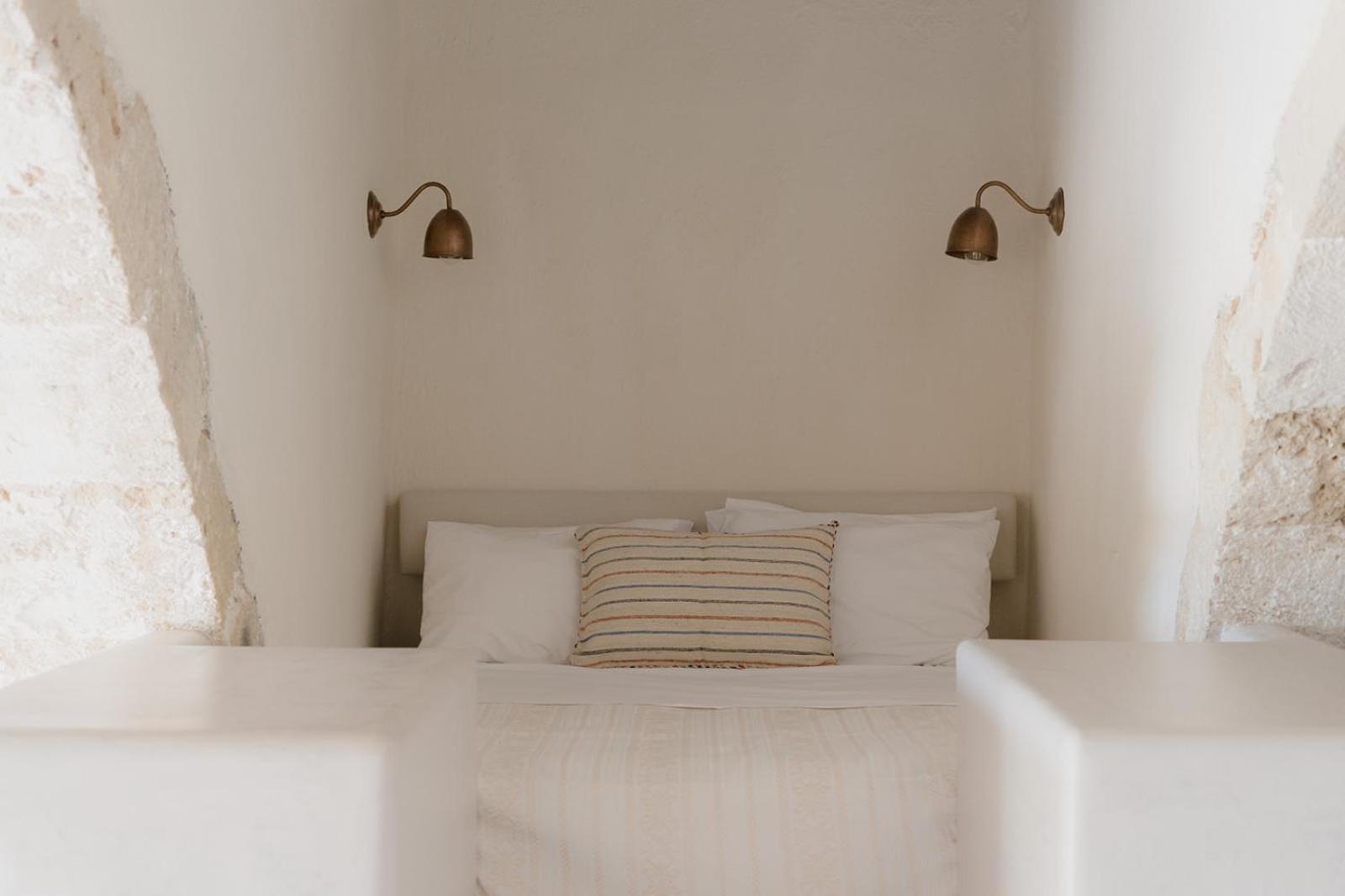 Traditional Stone-House,1537937725:JPEG