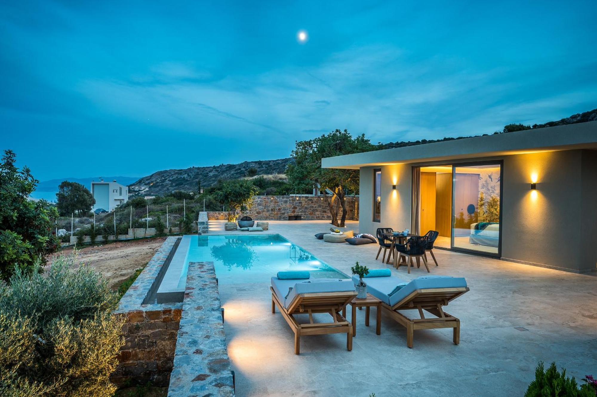 Serenity Open Plan Suite Sea View with Private Pool