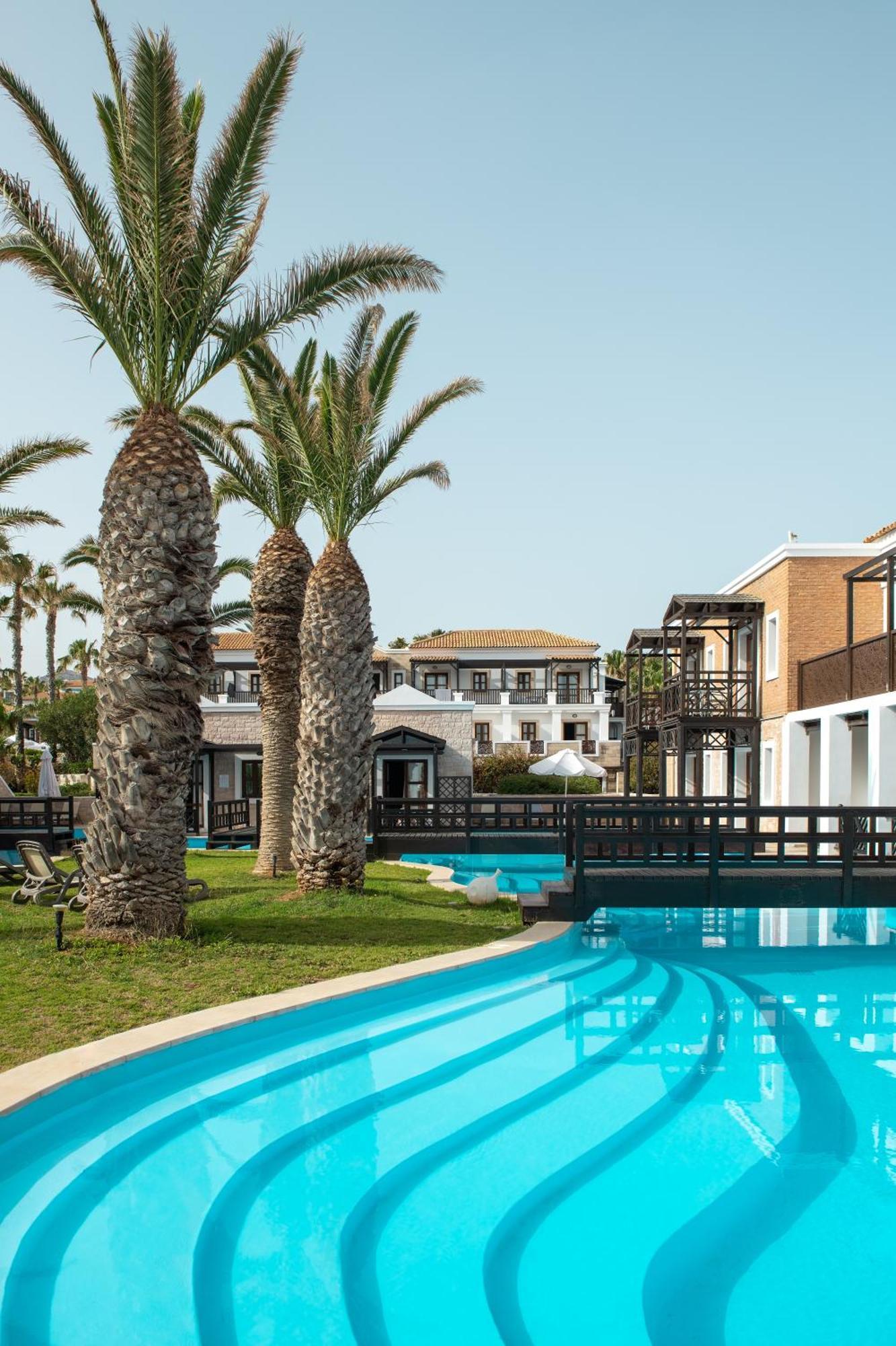 Suite with Pool View