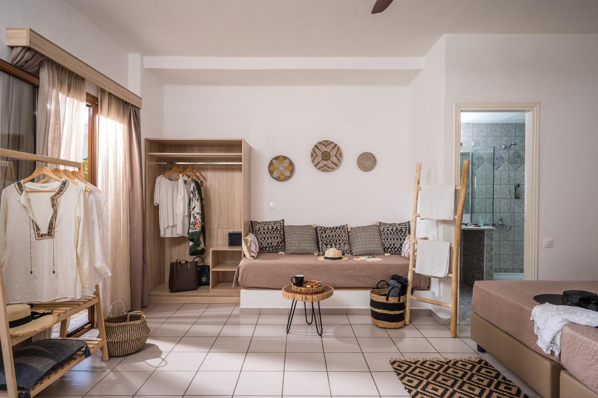 Triple Room with Garden View