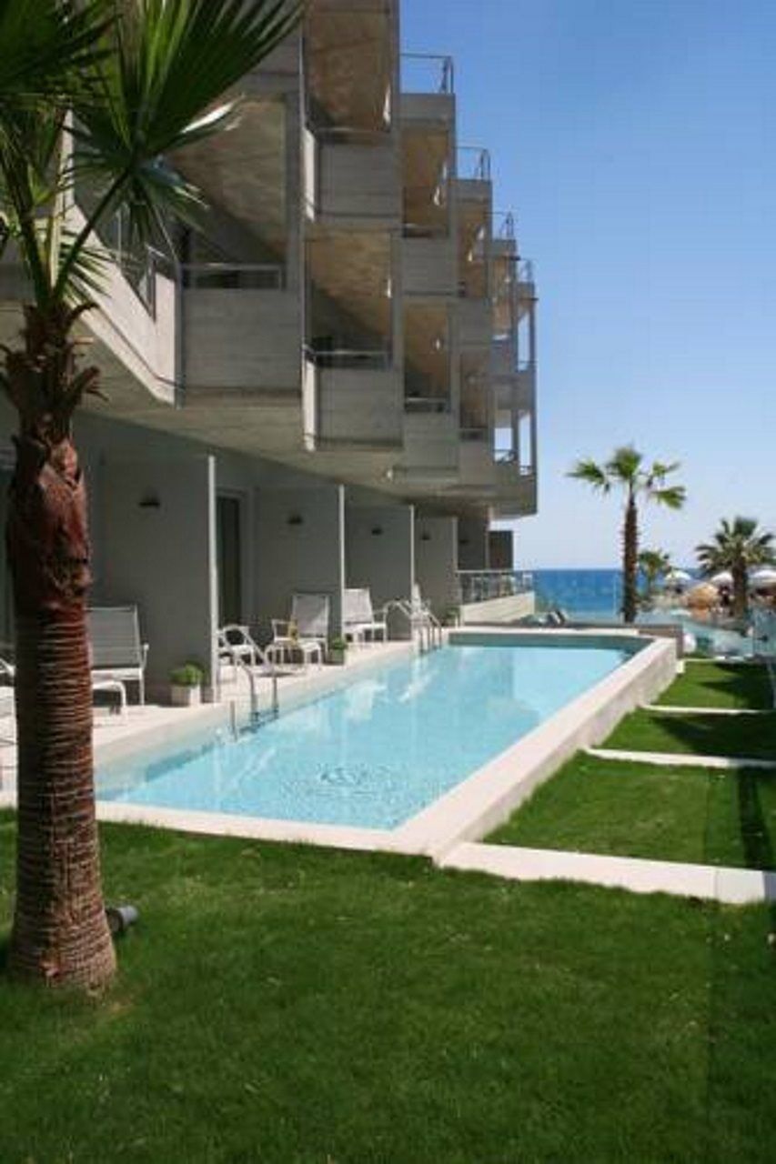 Double or Twin Room with Swimming Pool Access