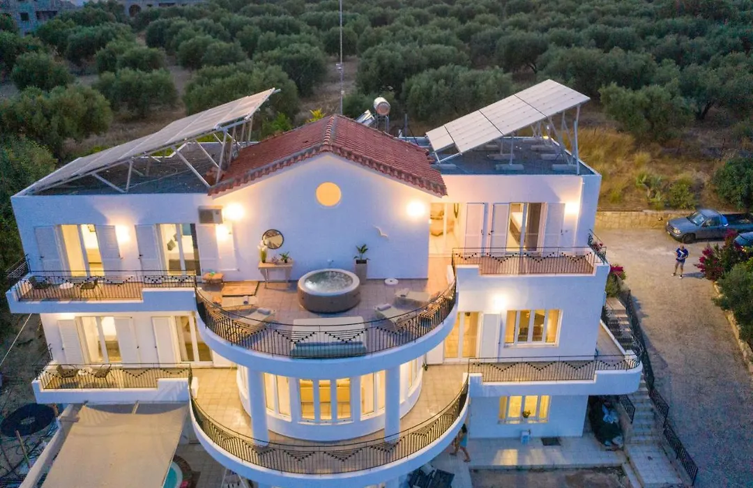 The White House Hersonissos-1