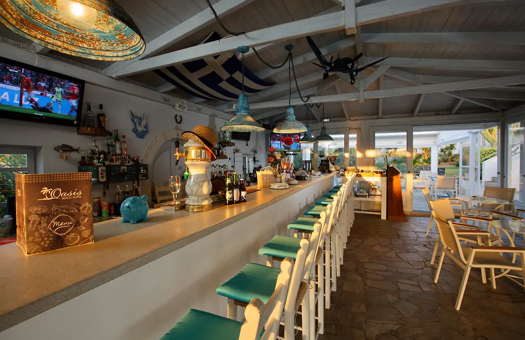 Oasis Beach Hotel - Adults Only-1