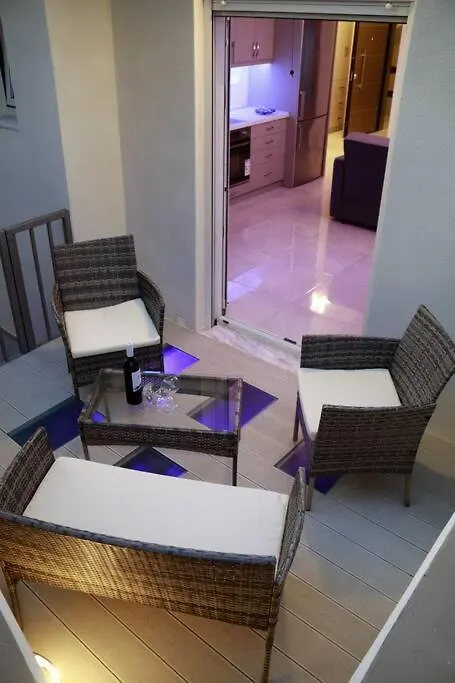 Annas Luxury Apartment-1