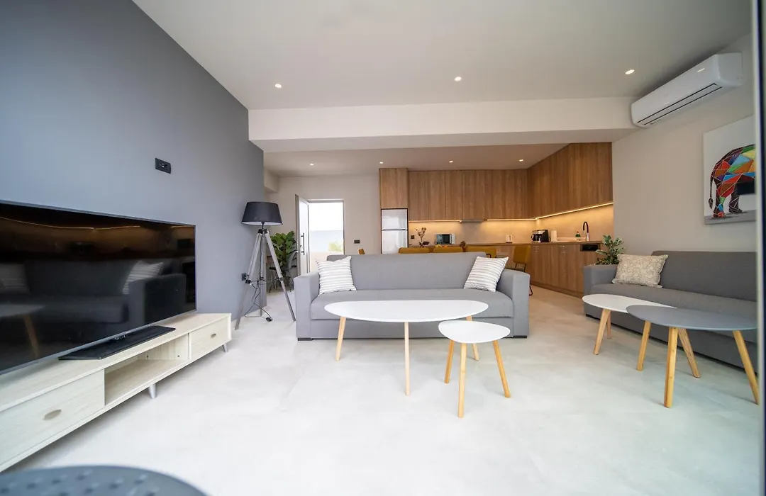 Royal House - Hersonissos Center - Sleeps 8-1