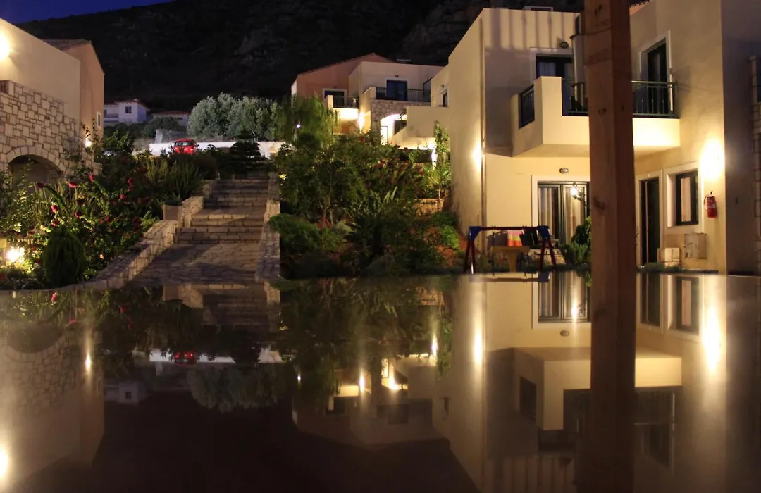 Pilot'S Villas Luxury Suites-1