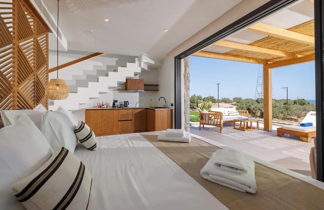 Deos Luxury Suites - Adults Only-1