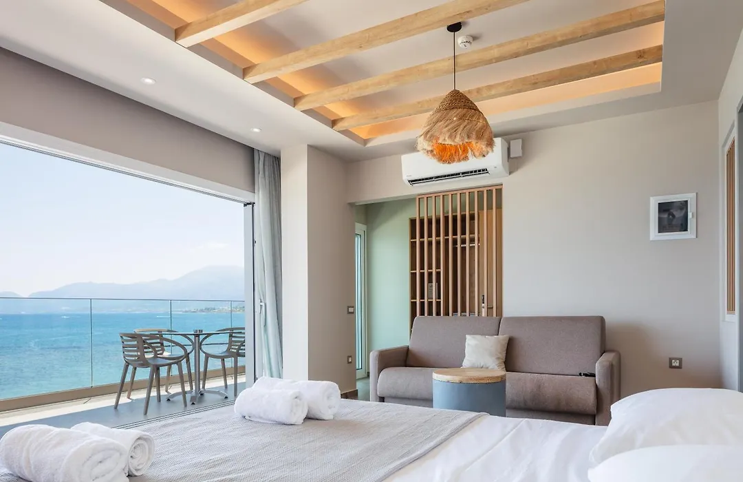 Skipper Beachfront Suites-1