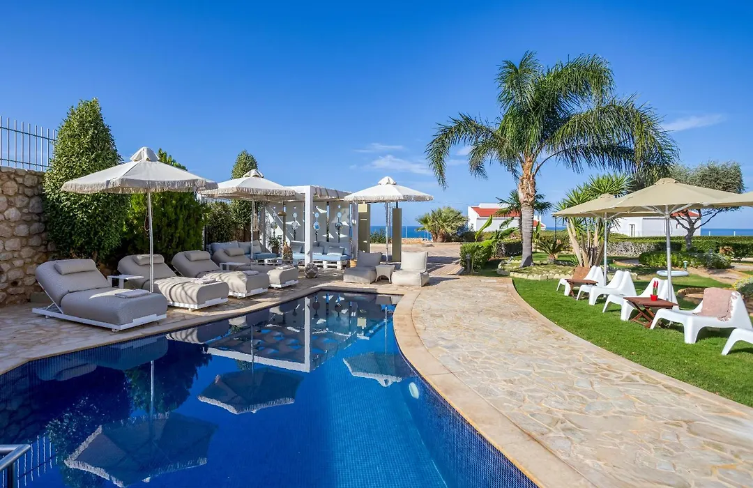 Azzuro Villa With Private Pool By Estia-1