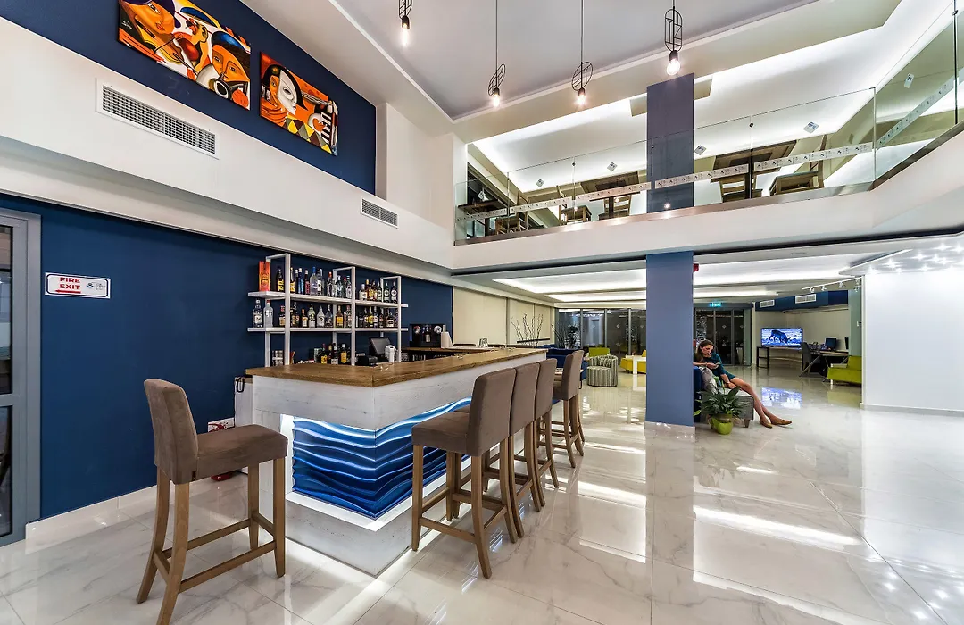 Pollis Hotel-1