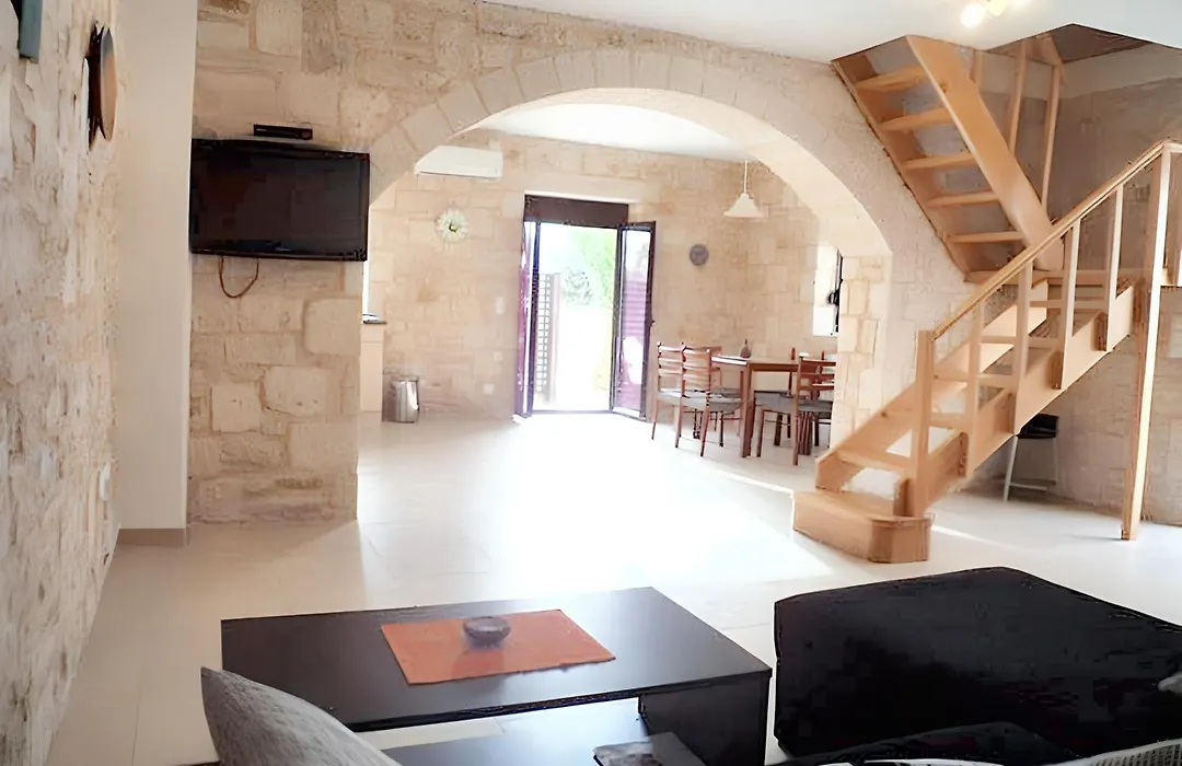 Charming House In Chersonissos With Mountain View-1