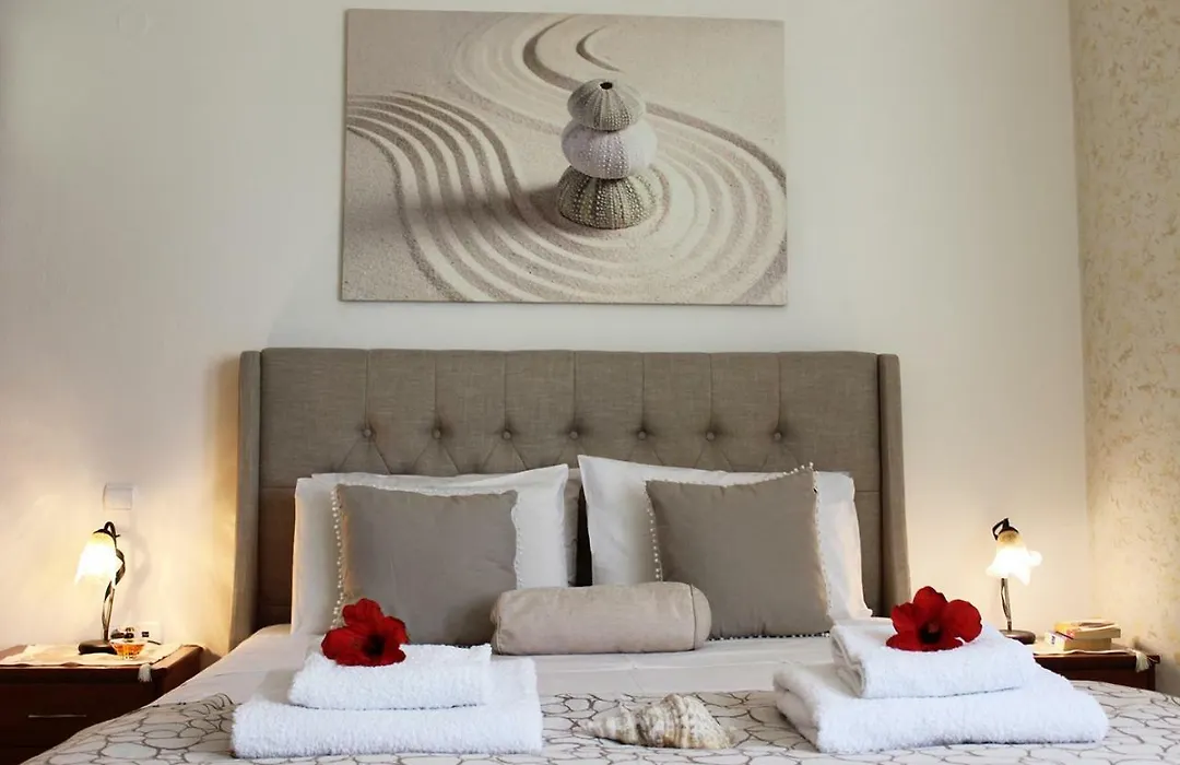Amazing Beachfront Apartment In Hersonissos-1