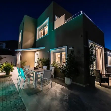 Thomas Villa Hersonissos - Private Pool - Sleeps 7-2