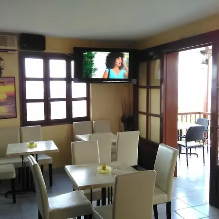 Elgoni Apartments (Adults Only)-3