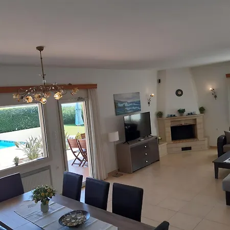 Family Villa With Private Pool-2