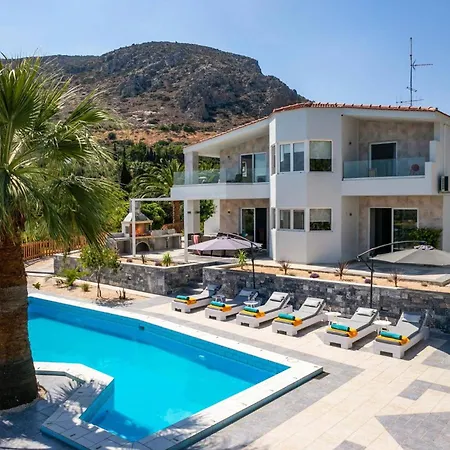 Villa Monroe By Villa Plus-2