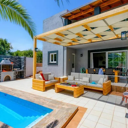 Villa Alpha By Villa Plus-2