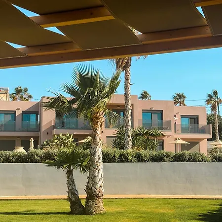 La Reve Luxury Apartments With Private Jacuzzi-3