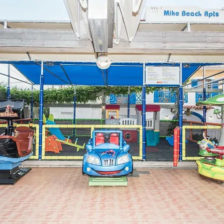 Mikes Beach Lux-3