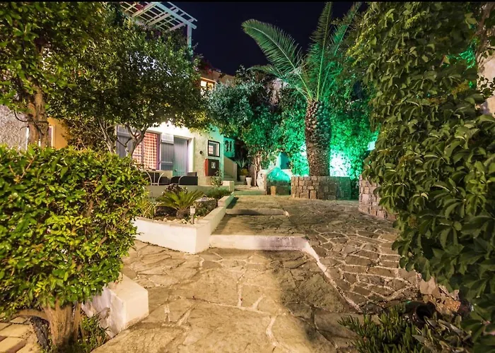 Peaceful And Very Relaxing Suite Near Crete Sea View, Shared Pool, Air Condition Chersonissos
