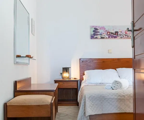 Serenity Seaside Apartment In Anissaras Chersonissos
